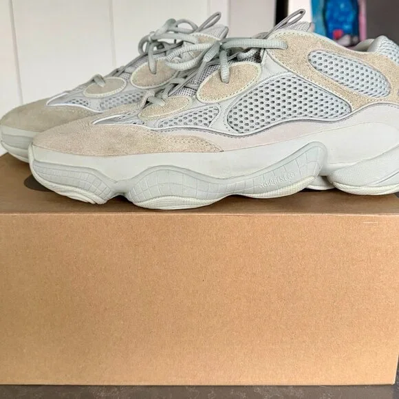 Yeezy 500 Salt stored in original box - Picture 3 of 5